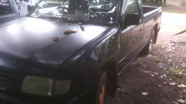 ISUZU ดรากอนอาย 2.5 ปี44 มาลัยธรรมดา ภาษี58