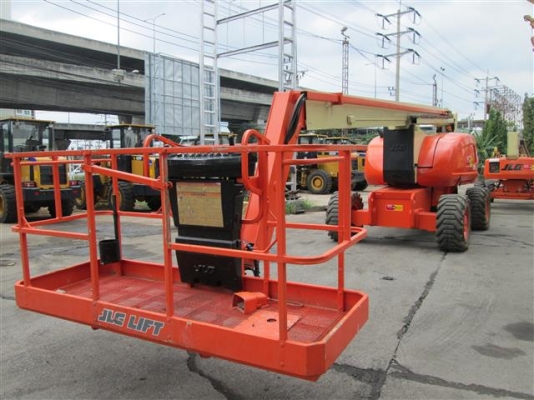ขายรถกระเช้า JLG บูมศอก 800A สูง 24.38 เมตร มือสอง ปรับสภาพแล้ว พร้อมใช้งาน ราคาถูกสุดๆ ขายรถกระเช้า JLG บูมศอก 800A สูง 24.38 เมตร มือสอง ปรับสภาพแล้ว พร้อมใช้งาน ราคาถูกสุดๆ
