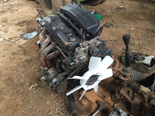 ขายเครื่องมังกรดำ  ISUZU 4-JA1 พร้อมเกียร์