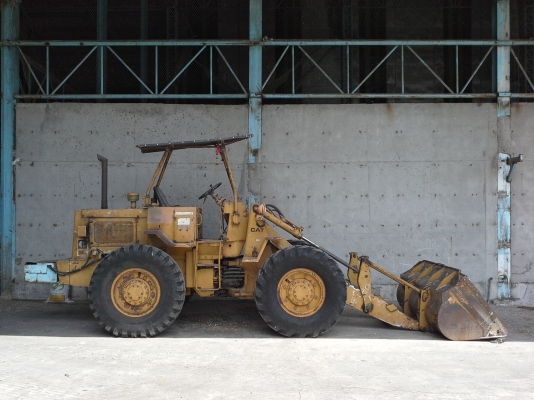 รถตัก CATERPILLAR 910  80U