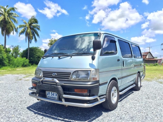 ขาย รถตู้ HIACE  เครื่อง 2500 cc ปี 1994 ปลายปี  เครื่องดี รถบางๆ  ไม่เคยชน  ภายในสวย พวงมาลัยเพาเวอร์