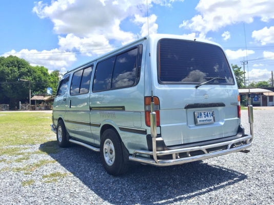 ขาย รถตู้ HIACE  เครื่อง 2500 cc ปี 1994 ปลายปี  เครื่องดี รถบางๆ  ไม่เคยชน  ภายในสวย พวงมาลัยเพาเวอร์