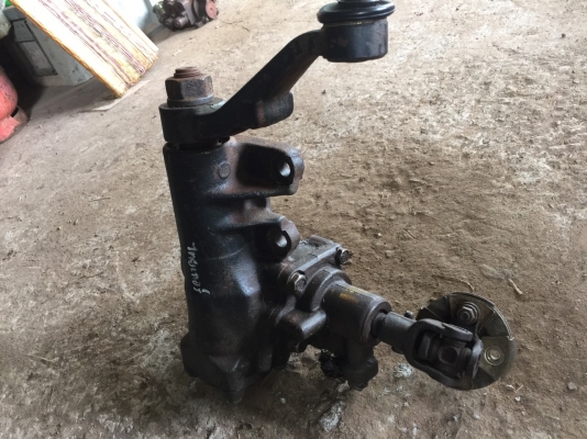 ขายกระปุกพวงมาลัย โตโยต้า ไทเกอร์ ยกสูงครบชุด