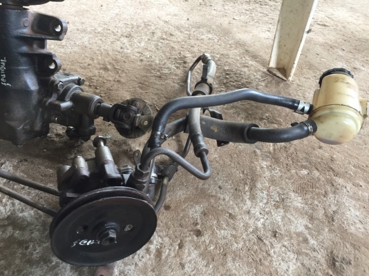 ขายกระปุกพวงมาลัย โตโยต้า ไทเกอร์ ยกสูงครบชุด