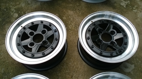 ล้อสองชิ้น13*6 4/110 ราคา8500 บาท โทร096-2085202 ครับ ล้อสองชิ้น13*6 4/110 ราคา8500 บาท โทร096-2085202 ครับ