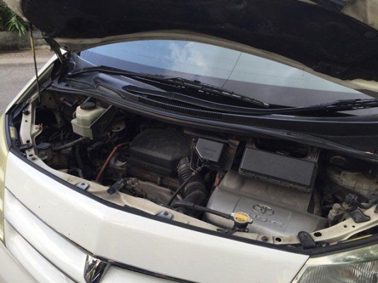 ขายรถ Toyota Alphard Hybrid สีขาว