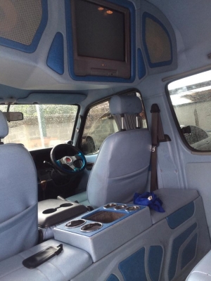 ขายรถตู้หัวจรวดหลังคาสูง ดีเซล พร้อมใช้