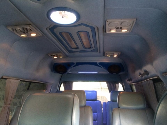 ขายรถตู้หัวจรวดหลังคาสูง ดีเซล พร้อมใช้