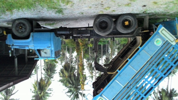 ขาย10ล้อหน้ายาวสภาพพร้อมใช้ครับ