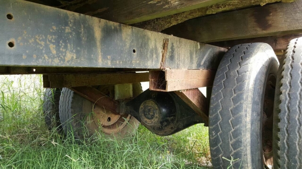 ขายสารี่ลากอ้อย เพลาเดียว สภาพต้องซ่อมฝาข้าง ราคาถูก