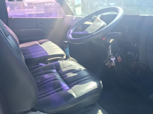 ขายรถ  6 ล้อ  อีซูซุ บรรทุก  NPR58L  วางเครื่องใหม่ 4HG1  130 แรง  ปี 1998  พวงมาลัยเพาเวอร์  ยาว 4.30 เมตร ช่างล่าง F  หน้า-หลัง