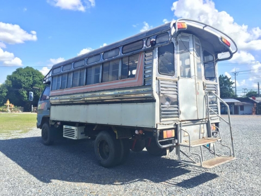 ขายรถ  6 ล้อ  อีซูซุ บรรทุก  NPR58L  วางเครื่องใหม่ 4HG1  130 แรง  ปี 1998  พวงมาลัยเพาเวอร์  ยาว 4.30 เมตร ช่างล่าง F  หน้า-หลัง