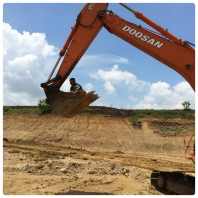 ขายครับ Dosan  225LCV 890000 ต่อรองได้ครับ