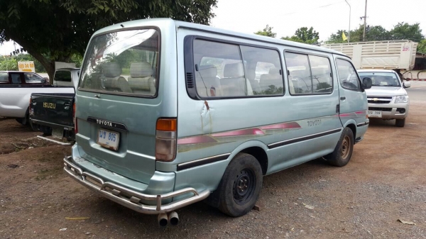 ขายรถตู้ TOYOTA ปี 35 เครื่องดี เบาะครบ แอร์เย็น ทะเบียนพร้อม ขายรถตู้ TOYOTA ปี 35 เครื่องดี เบาะครบ แอร์เย็น ทะเบียนพร้อม