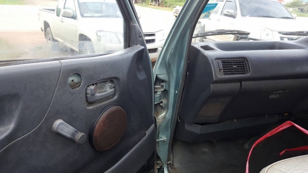 ขายรถตู้ TOYOTA ปี 35 เครื่องดี เบาะครบ แอร์เย็น ทะเบียนพร้อม ขายรถตู้ TOYOTA ปี 35 เครื่องดี เบาะครบ แอร์เย็น ทะเบียนพร้อม