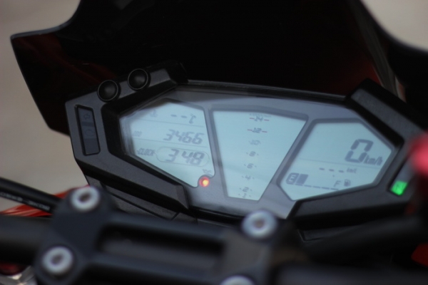 Z800 2014 รถกริฟ ท่อleovine วิ่ง3000 Z800 2014 รถกริฟ ท่อleovine วิ่ง3000