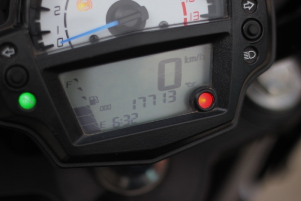 (ดาวน์ 45,000.-) Er6n 2013 รถสวย (ดาวน์ 45,000.-) Er6n 2013 รถสวย