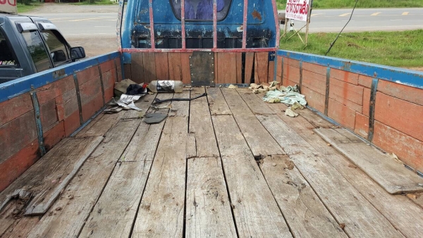 ขายรถบรรทุก 4 ล้อ ISUZU เครื่อง 4BA1 85 แรงม้า คัสซีสวยตลอดเส้น ทะเบียนพร้อมโอนครับ