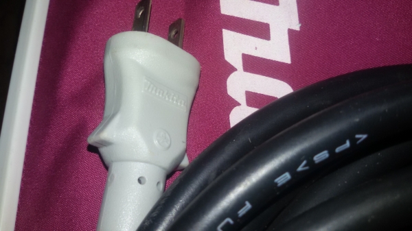 ขายเครื่องขัดกระดาษทราย MAKITA 9403 Made in Japan ของแท้สภาพนางฟ้าครับ