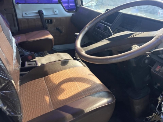 ขาย HINO 6 ล้อใหญ่ รุ่น FG 195 B เลขเครื่อง HO7C   185 แรง ยาว 6.50 ม. ปี 1995 พวงมาลัยเพาเวอร์