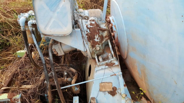 ขายชุดโม่ปูน 5 คิว สภาพพร้อมใช้งาน ยกลงจาก 10 ล้อ NISSAN UD อุปกรณ์มีครบ ราคาคุยกันได้ครับ