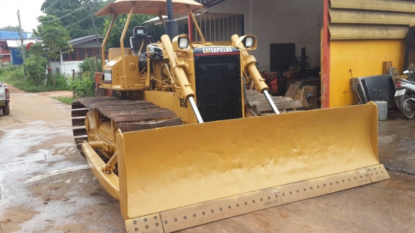 ขายแทรคเตอร์ CAT D5B ตีนเป็ด แน่นทั้งคัน พร้อมลุยทุกพื้นที่ O/H ทั้งคัน