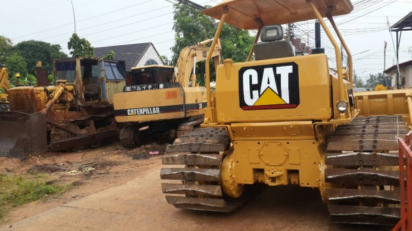 ขายแทรคเตอร์ CAT D5B ตีนเป็ด แน่นทั้งคัน พร้อมลุยทุกพื้นที่ O/H ทั้งคัน