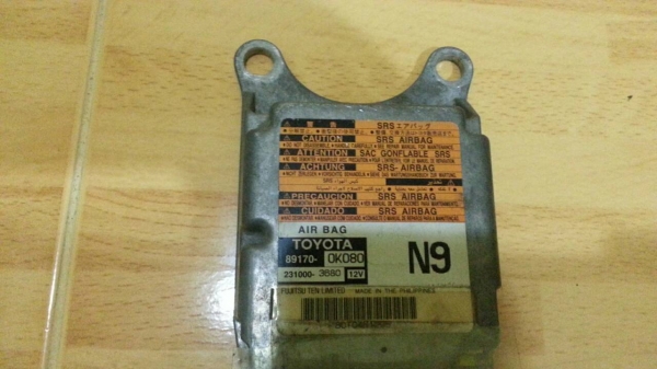 กล่อง ECU Air bag toyota vigoของแท้มือสอง กล่อง ECU Air bag toyota vigoของแท้มือสอง