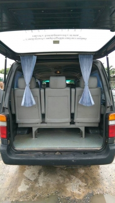 รถตู้โตโยต้า ไฮเอช/