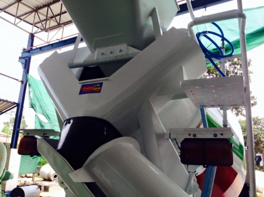 รับต่อโม่ปูน 4 คิว