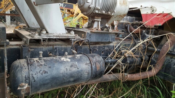 ขายรถ 10 ล้อ เพลาเดียว บรรทุกเต้าปูน ไม่มีทะเบียน คัสซีไอ้หลง 215K เครื่อง+เกียร์ PD6 230 แรงม้า เบรคลมดัน พวงมาลัยพาวเวอร์ ราคาต่อรองได้ครับ ขายรถ 10 ล้อ เพลาเดียว บรรทุกเต้าปูน ไม่มีทะเบียน คัสซีไอ้หลง 215K เครื่อง+เกียร์ PD6 230 แรงม้า เบรคลมดัน พวงมาลัยพาวเวอร์ ราคาต่อรองได้ครับ