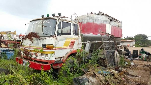 ขายรถ 10 ล้อ เพลาเดียว บรรทุกเต้าปูน ไม่มีทะเบียน คัสซีไอ้หลง 215K เครื่อง+เกียร์ PD6 230 แรงม้า เบรคลมดัน พวงมาลัยพาวเวอร์ ราคาต่อรองได้ครับ ขายรถ 10 ล้อ เพลาเดียว บรรทุกเต้าปูน ไม่มีทะเบียน คัสซีไอ้หลง 215K เครื่อง+เกียร์ PD6 230 แรงม้า เบรคลมดัน พวงมาลัยพาวเวอร์ ราคาต่อรองได้ครับ