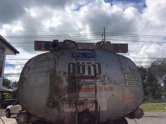 ถังน้ำมันเจาะทะลุเป็นถังน้ำ 16,000 ลิตร