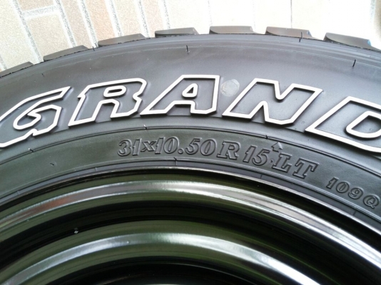 ล้อลาย rock crawler 51 ขอบ 15 พร้อมยาง dunlop grandtrek at1 31 นิ้ว