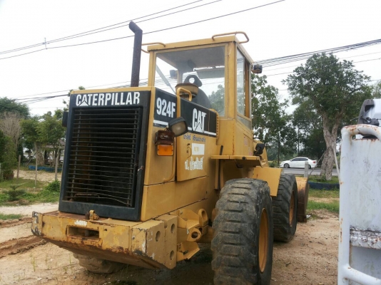 รถตักล้อยางCAT 924F..เอกสารอินวอยล์..รถสวย สภาพดี..