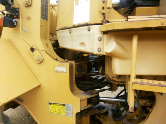 รถตักล้อยางCAT 924F..เอกสารอินวอยล์..รถสวย สภาพดี..