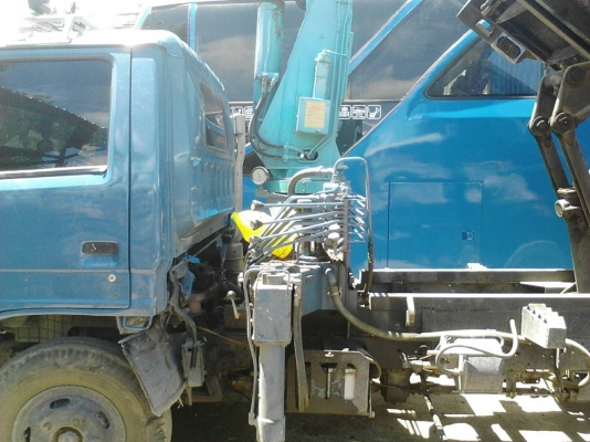 ISUZU NPR 115 แอร์เย็น ยางเต็ม พวงมาลัยพาวเวอร์ ISUZU NPR 115 แอร์เย็น ยางเต็ม พวงมาลัยพาวเวอร์