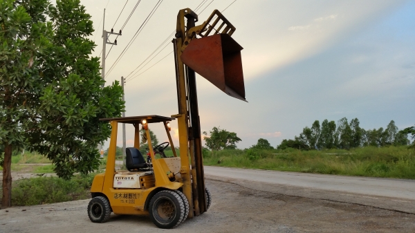 ขายด่วนรถยก TOYOTA3FG 2.0ตัน เสาสูง3เมตรงากะดกมีกะบะแถมให้ยางหน้าคู้รถนอกนำเข้ายังไม่เคยใช้งานในเมืองไทยเลยรถพร้อมใช้ขายถูก ขายด่วนรถยก TOYOTA3FG 2.0ตัน เสาสูง3เมตรงากะดกมีกะบะแถมให้ยางหน้าคู้รถนอกนำเข้ายังไม่เคยใช้งานในเมืองไทยเลยรถพร้อมใช้ขายถูก