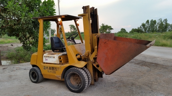 ขายด่วนรถยก TOYOTA3FG 2.0ตัน เสาสูง3เมตรงากะดกมีกะบะแถมให้ยางหน้าคู้รถนอกนำเข้ายังไม่เคยใช้งานในเมืองไทยเลยรถพร้อมใช้ขายถูก ขายด่วนรถยก TOYOTA3FG 2.0ตัน เสาสูง3เมตรงากะดกมีกะบะแถมให้ยางหน้าคู้รถนอกนำเข้ายังไม่เคยใช้งานในเมืองไทยเลยรถพร้อมใช้ขายถูก