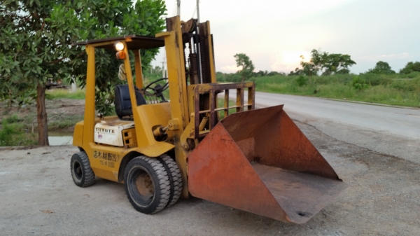 ขายด่วนรถยก TOYOTA3FG 2.0ตัน เสาสูง3เมตรงากะดกมีกะบะแถมให้ยางหน้าคู้รถนอกนำเข้ายังไม่เคยใช้งานในเมืองไทยเลยรถพร้อมใช้ขายถูก ขายด่วนรถยก TOYOTA3FG 2.0ตัน เสาสูง3เมตรงากะดกมีกะบะแถมให้ยางหน้าคู้รถนอกนำเข้ายังไม่เคยใช้งานในเมืองไทยเลยรถพร้อมใช้ขายถูก