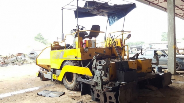 ขายรถปูยาง SUMITOMO HA60W เอกสารเล่มทะเบียนครบ รถใช้งานได้ดี ราคาต่อรองได้ครับ