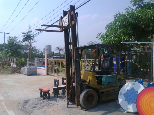 ขายด่วน..รถฟอร์คลิฟต์ TCM 2.5 ตัน ดีเซล รถสวย ใช้งานดี ประหยัดน้ำมัน สุดคุ้ม.