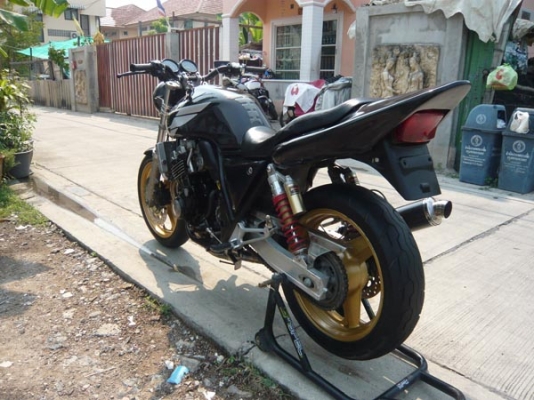 วุฒินนบุรี//(ลดกระหน่ำ) CB400sfสวยโหดท่อแต่งรถพร้อมใช้มีอินวอยแท้ๆคับ