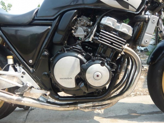 วุฒินนบุรี//(ลดกระหน่ำ) CB400sfสวยโหดท่อแต่งรถพร้อมใช้มีอินวอยแท้ๆคับ