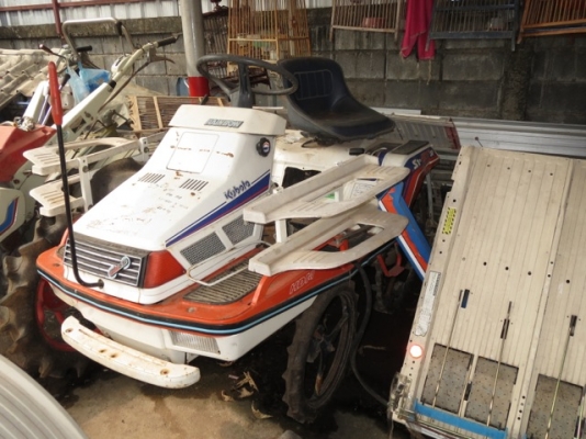 รถดำนานั่งขับ Kubota 4แถว  รถมือสองญี่ปุ่น ใช้งานได้ 100\%