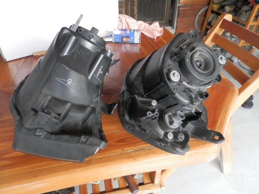 ขายไฟหน้าทั้งชุด ของไททั่น 3600 บาท