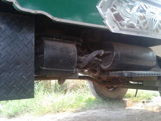 ขาย 10 ล้อ 1 เพลา โทร 085-7698049