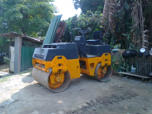 ขายด่วน..รถบด BOMAG BW 120AD-3 รุ่นใหม่ รถสวย เก่านอก มีใบอิมวอยด์ ปรับสภาพพร้อมใช้ ในไทย.