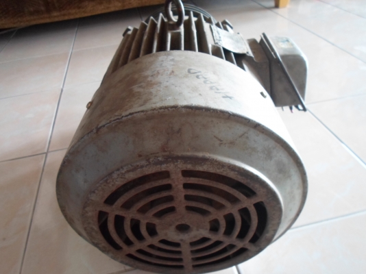 มอเตอร์มิตซู 10 แรง 3 สาย พร้อมใช้ 8,000  ด่วน  !!!!!!!