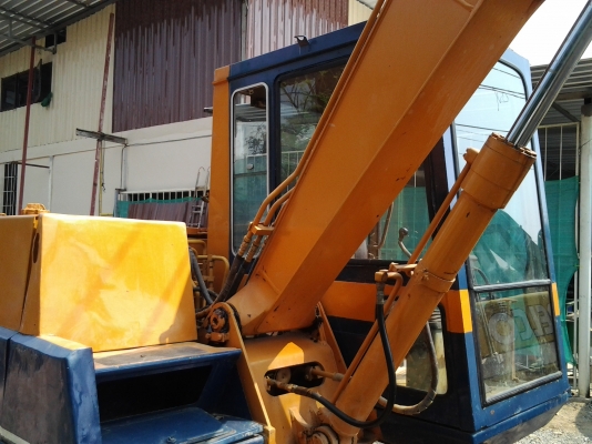 ขายด่วน..รถขุด KOMATSU PC60-5 รถสวย เก่าญี่ปุ่นแท้ ปรับสภาพพร้อมใช้ ในไทย มีใบอิมวอยล์ครบ จัดไฟแน๊นซ์ สบาย ๆ